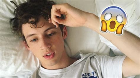 Troye “Twink” Sivan Nude Penis Pics Leak!